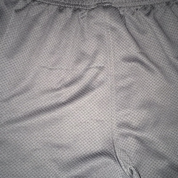 🖤Boys AND 1 Basketball Shorts🖤 - Picture 3 of 7